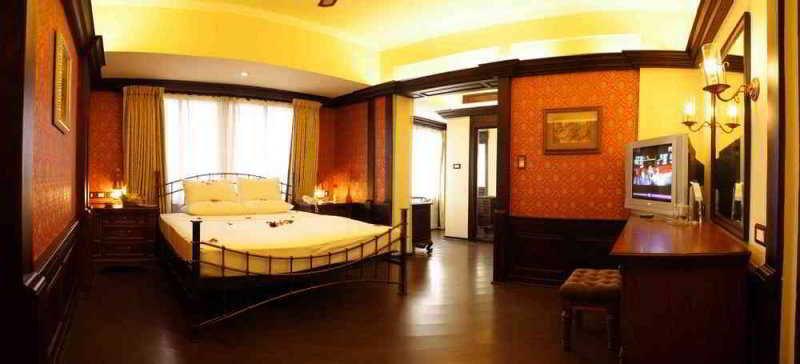 Travancore Court Kochi Exterior photo